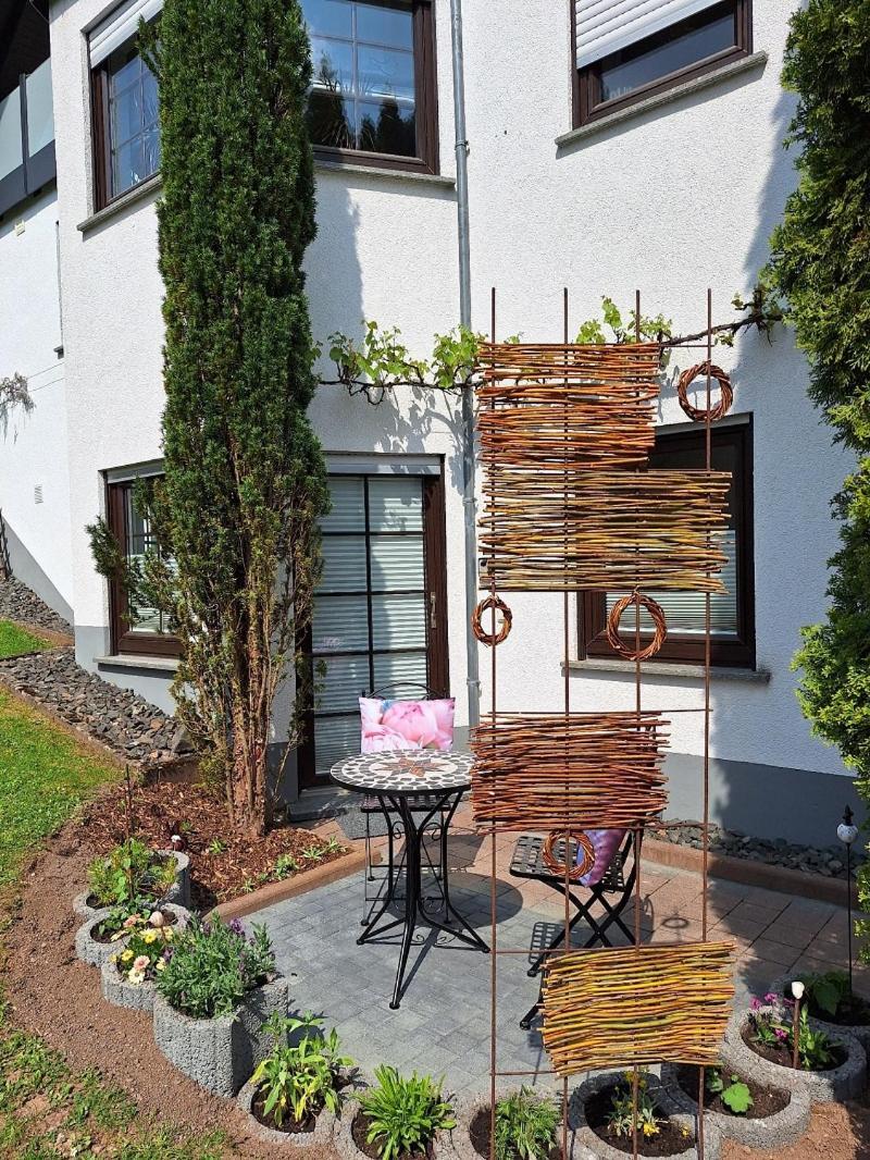 Hexamer Apartment